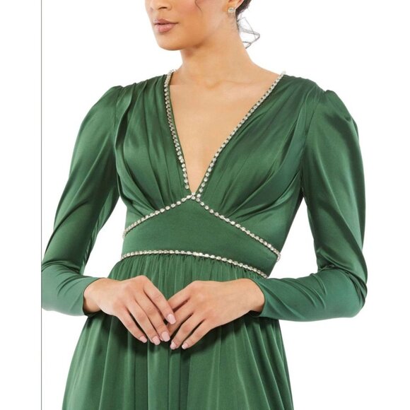 Elegant Green Maxi Dress - Picture 7 of 7